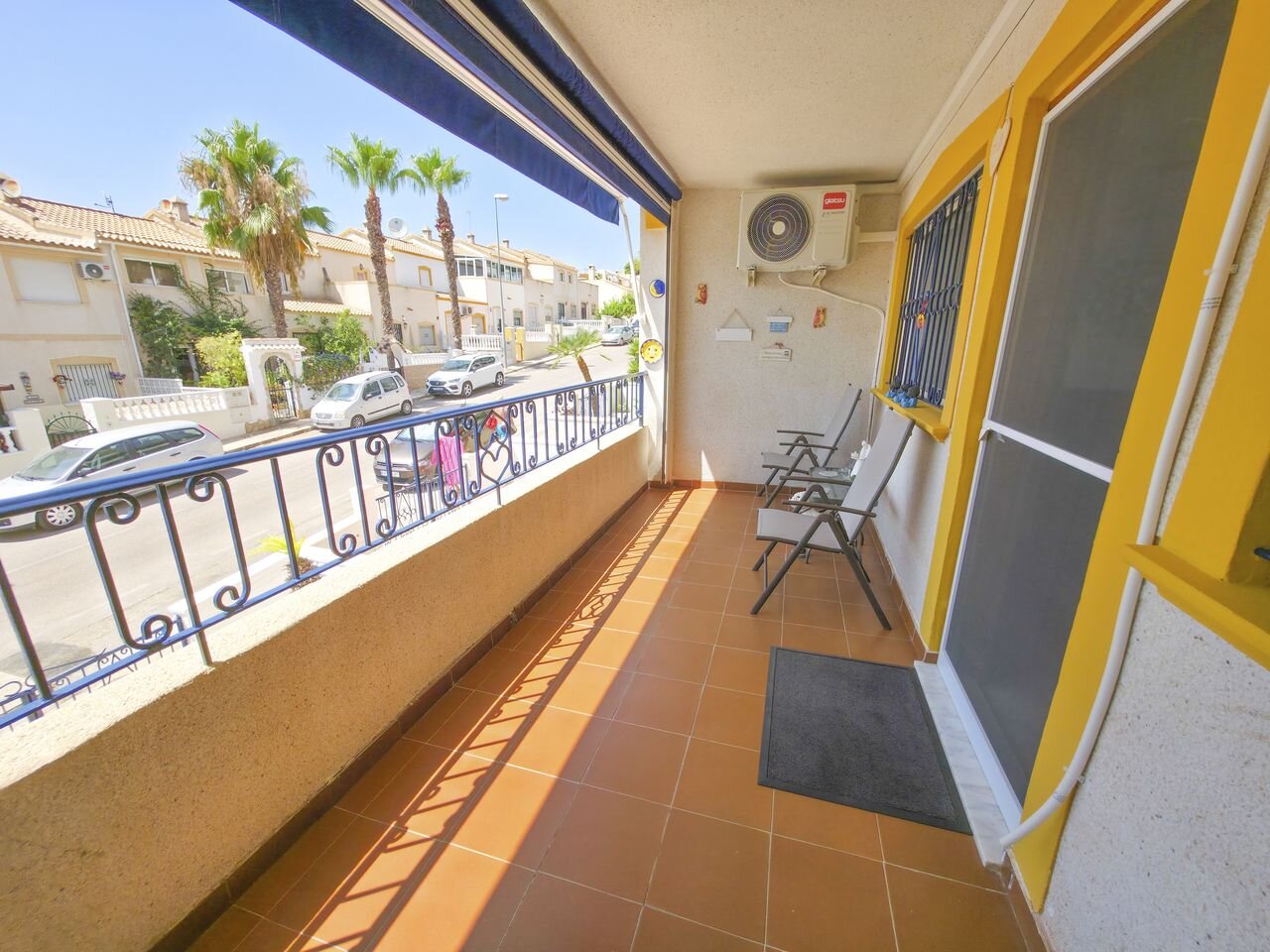 2-Bedroom Apartment in Las Filipinas, Orihuela Costa - Image 4