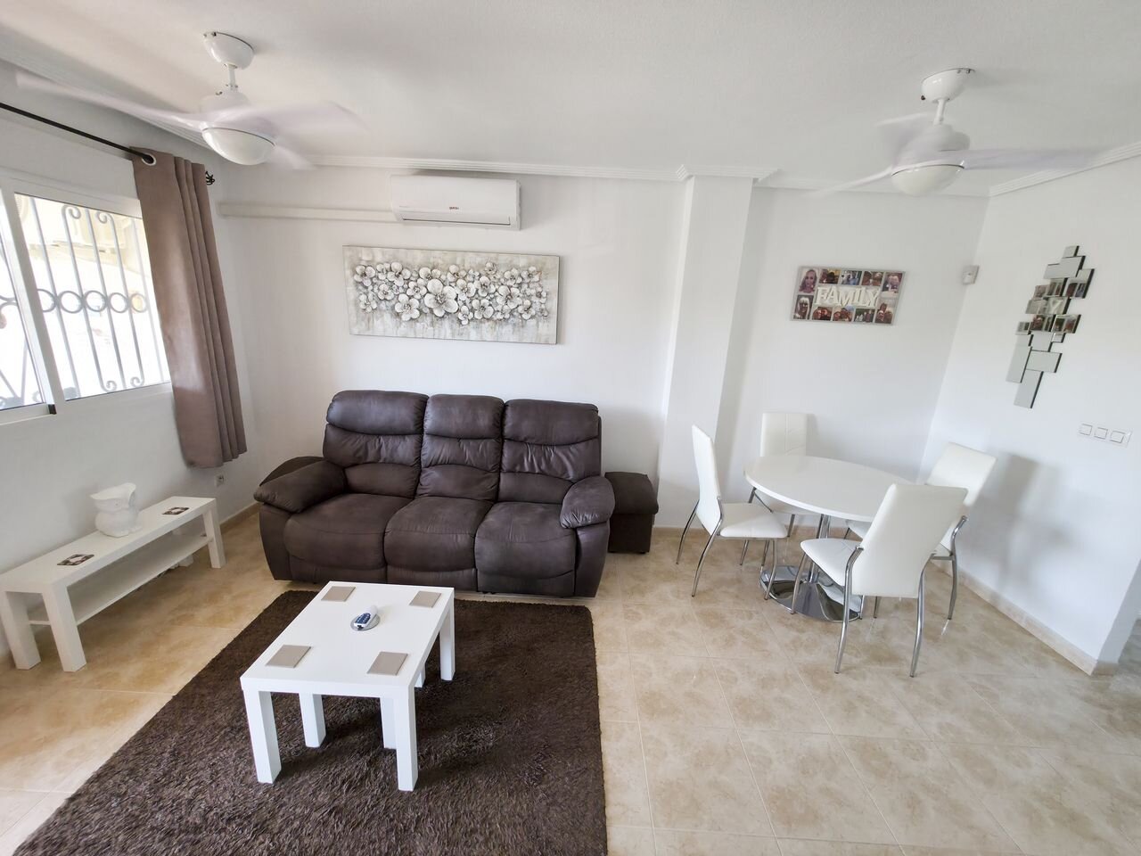 2-Bedroom Apartment in Las Filipinas, Orihuela Costa - Image 8