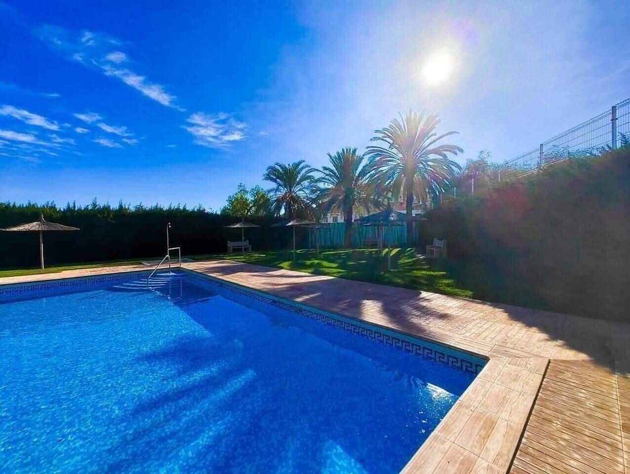 1-Bedroom Penthouse in Estacion de Autobuses, Torrevieja - Image 10
