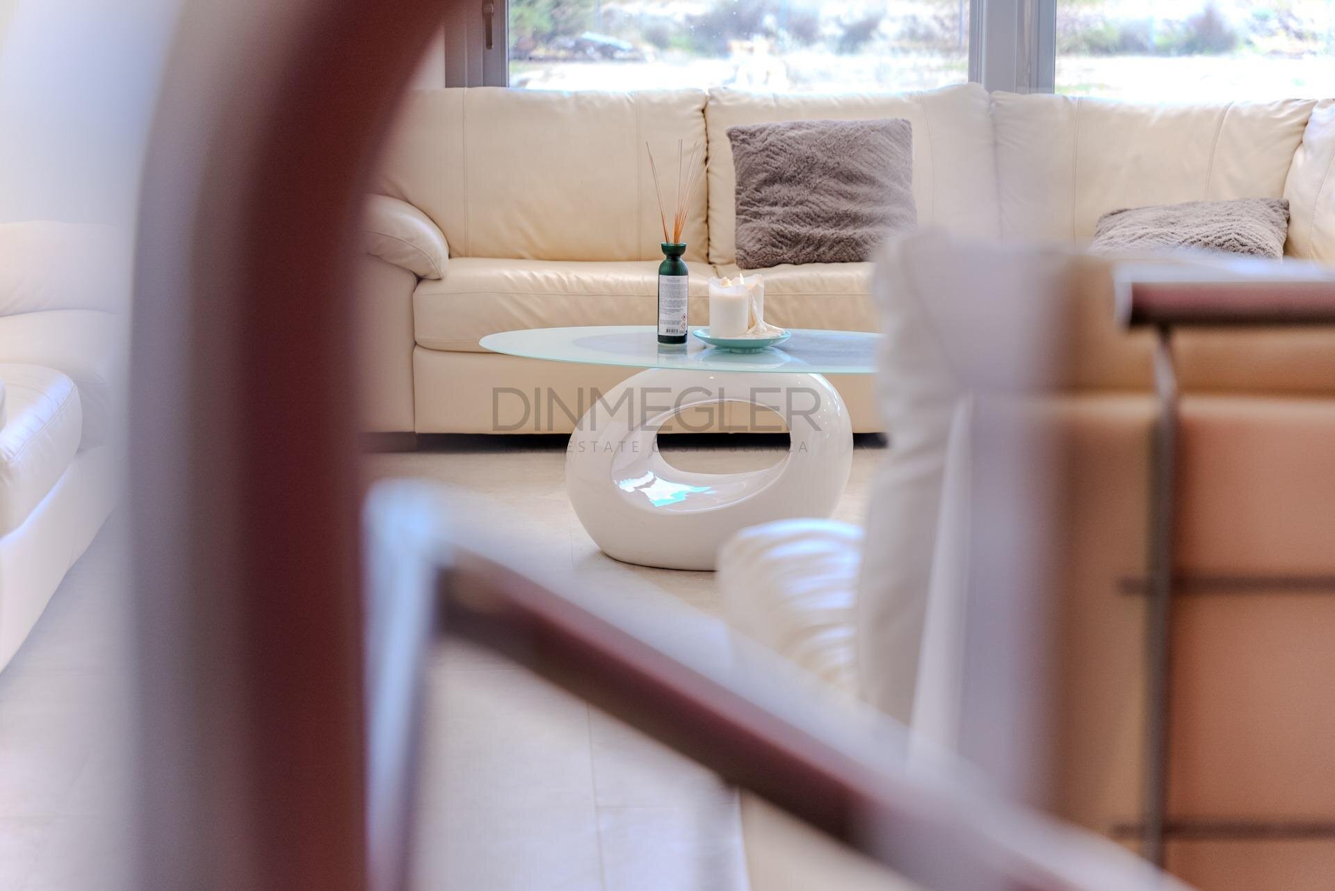 5-Bedroom Villa in La Marina - Image 14