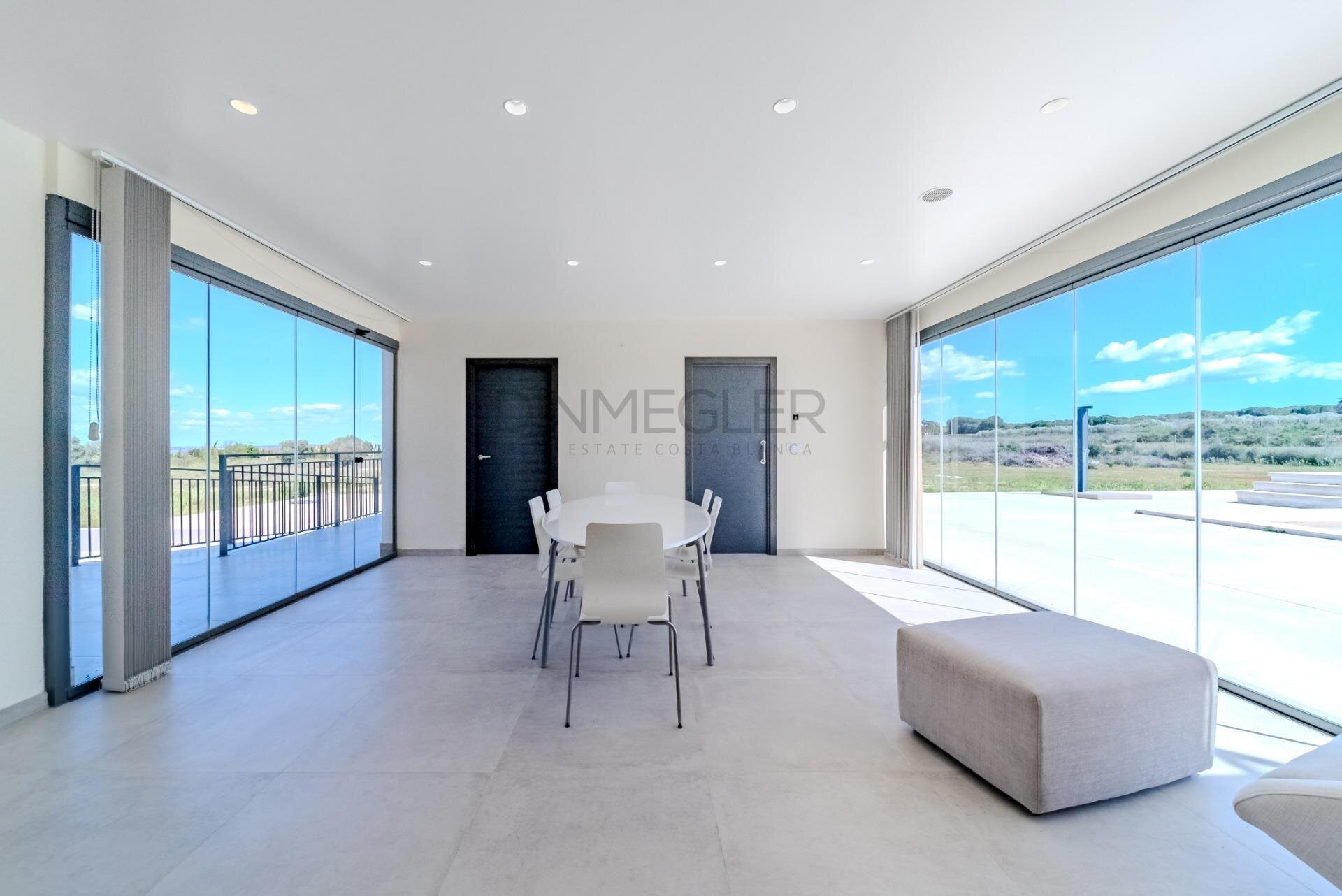5-Bedroom Villa in La Marina - Image 21