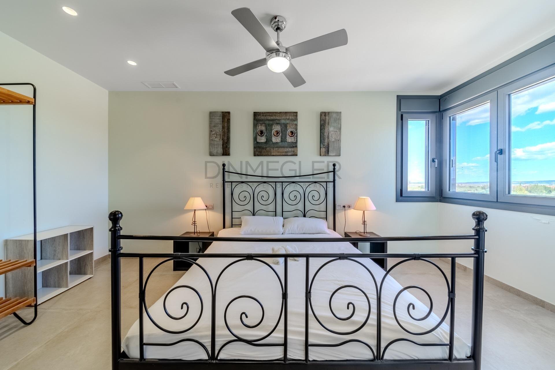 5-Bedroom Villa in La Marina - Image 33