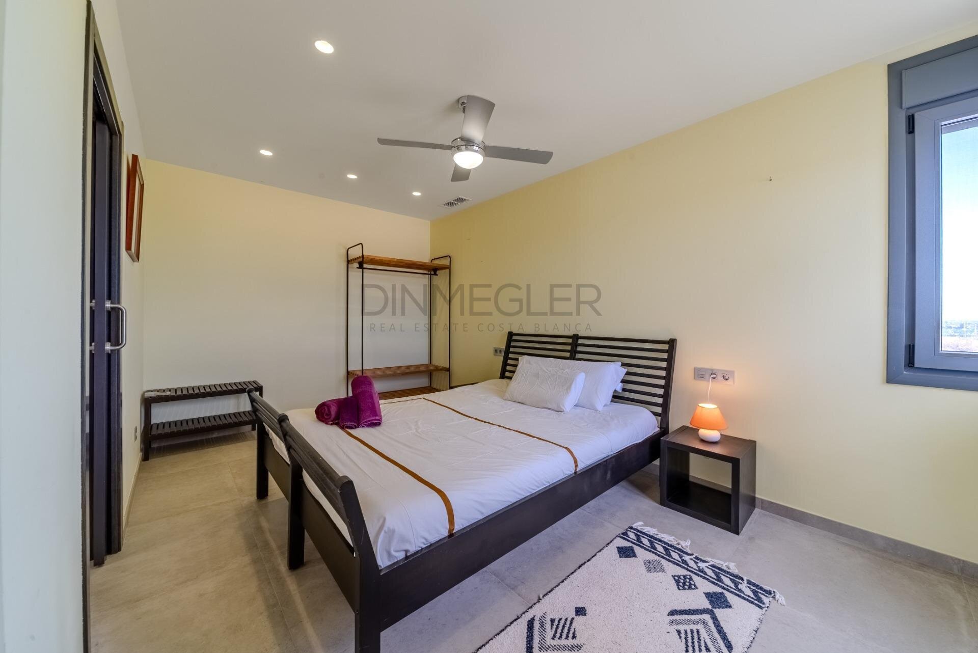 5-Bedroom Villa in La Marina - Image 44