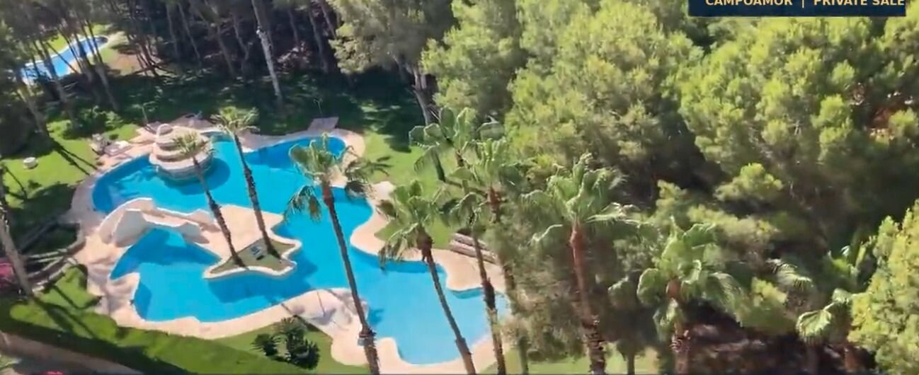 2-Bedroom Apartment in Lomas de Cabo Roig, Orihuela Costa - Image 3