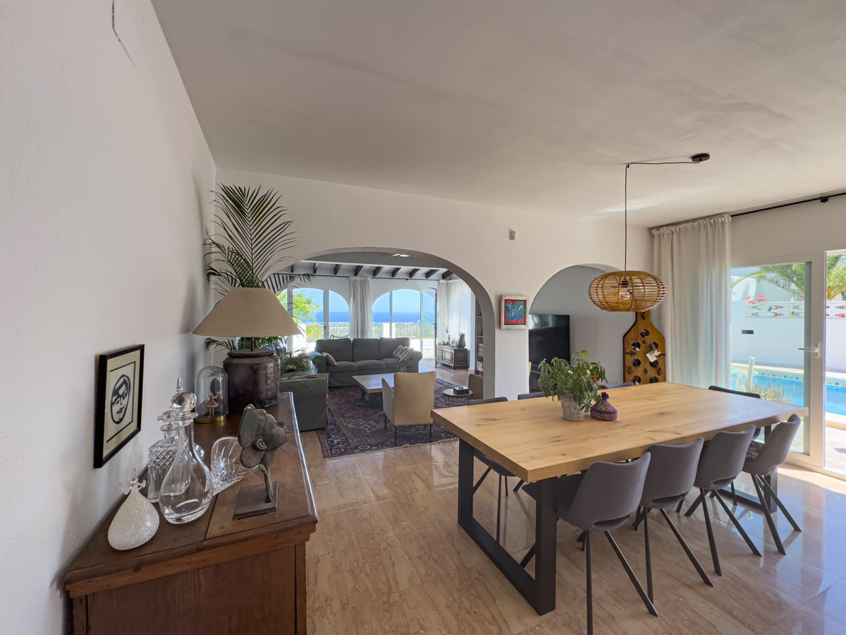 3-Bedroom Detached House in La Nucia | Sunny Casas - Cos... - Image 16