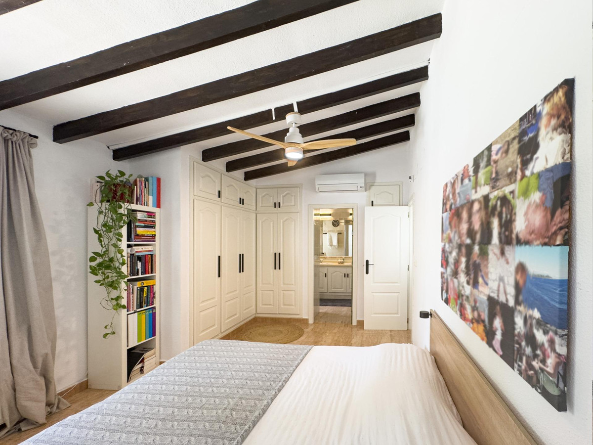 3-Bedroom Detached House in La Nucia | Sunny Casas - Cos... - Image 17