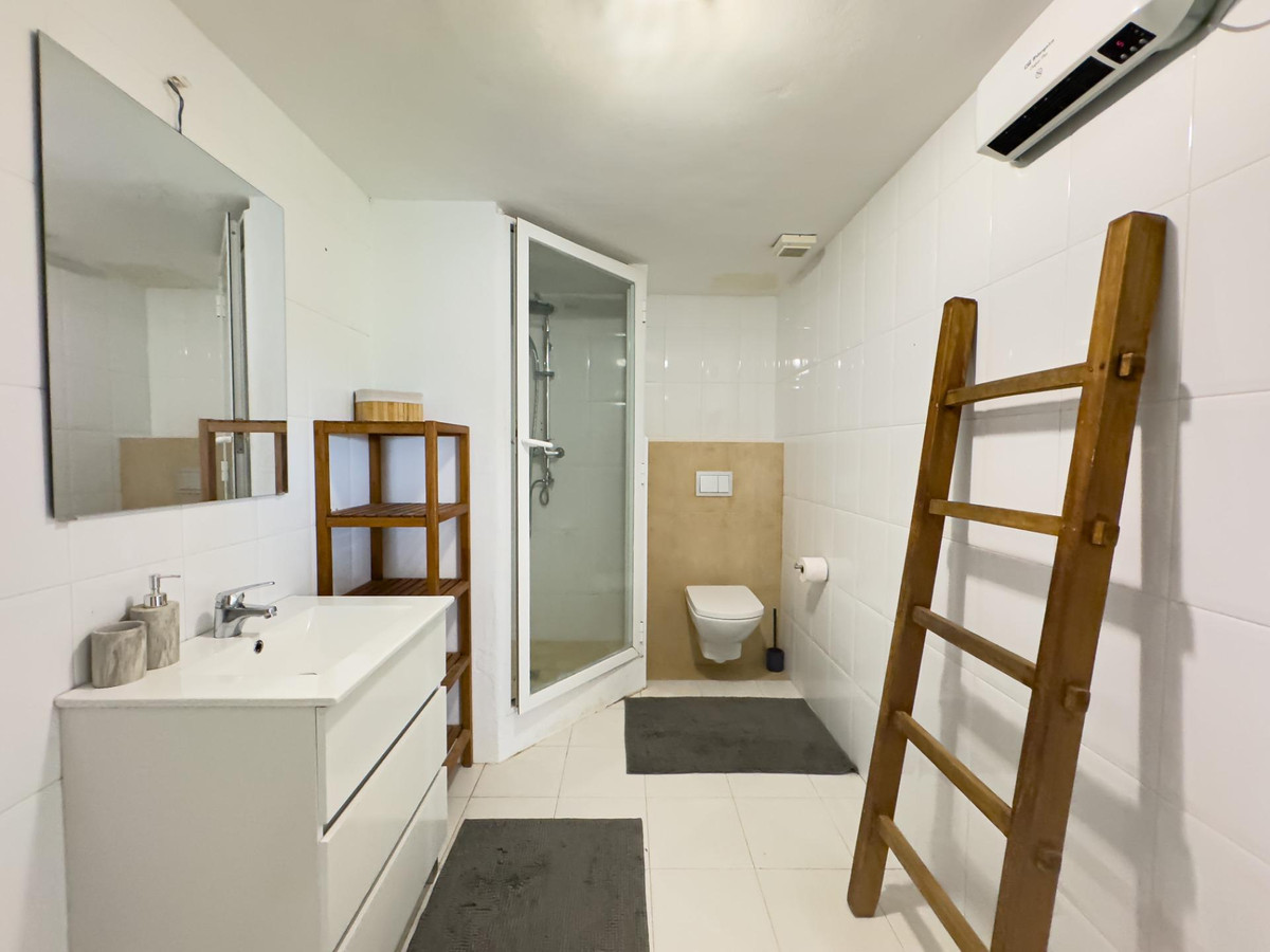 3-Bedroom Detached House in La Nucia | Sunny Casas - Cos... - Image 21