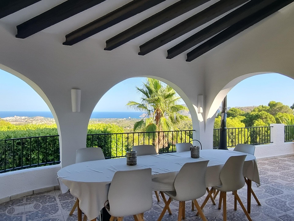 3-Bedroom Detached House in La Nucia | Sunny Casas - Cos... - Image 5