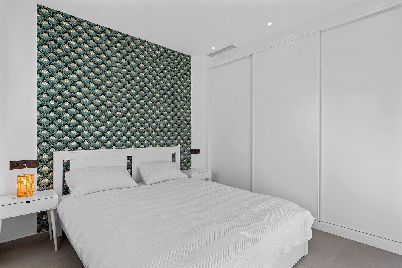 4-Bedroom Villa in Rojales - Image 14