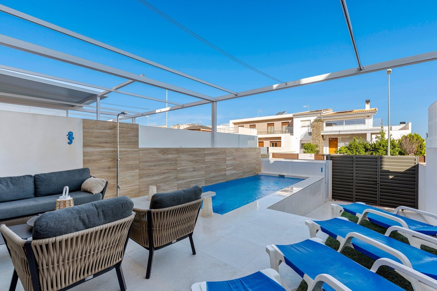 4-Bedroom Villa in Rojales - Image 26