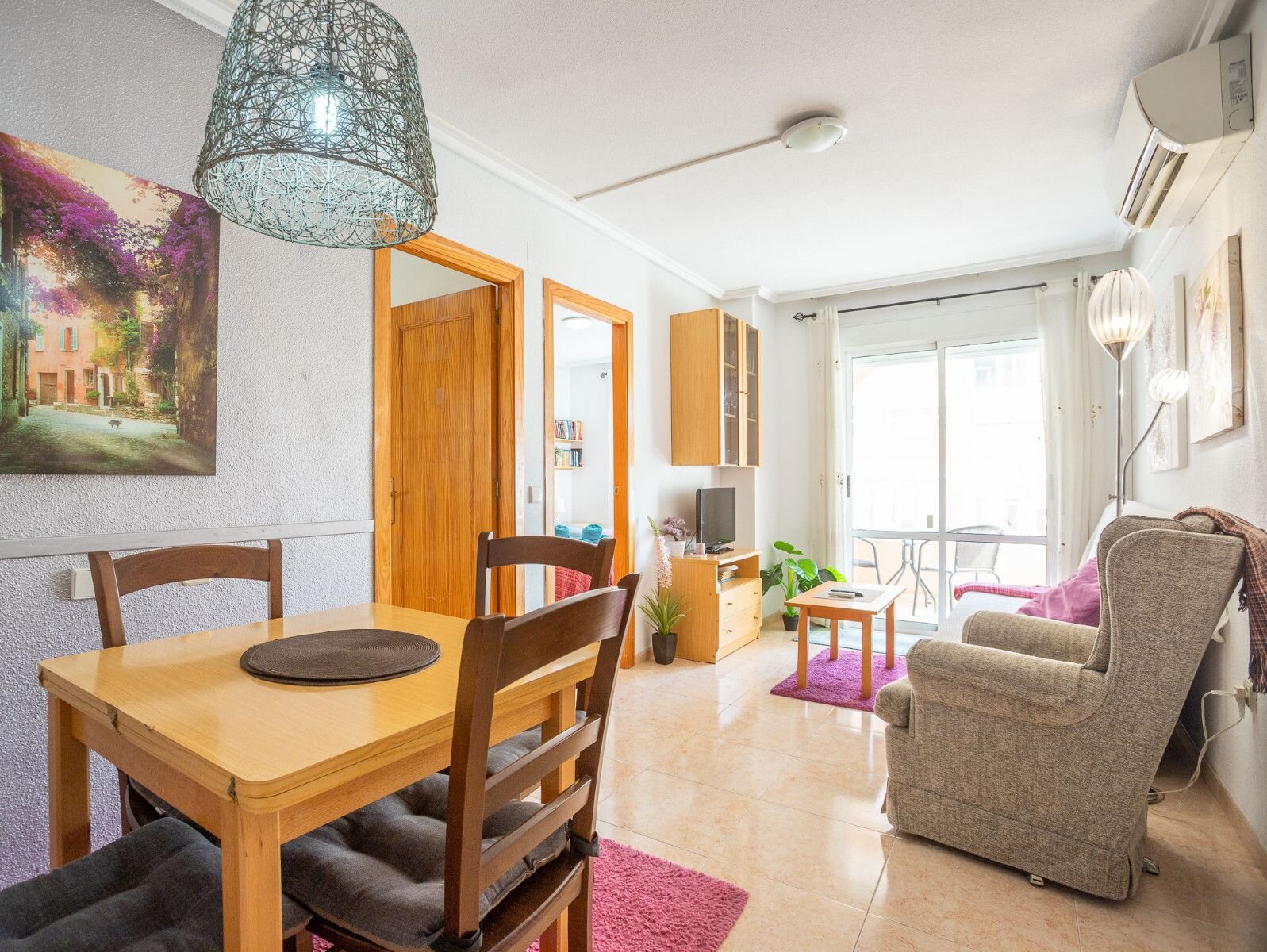 2-Bedroom Apartment in Torrevieja, Torrevieja - Image 2