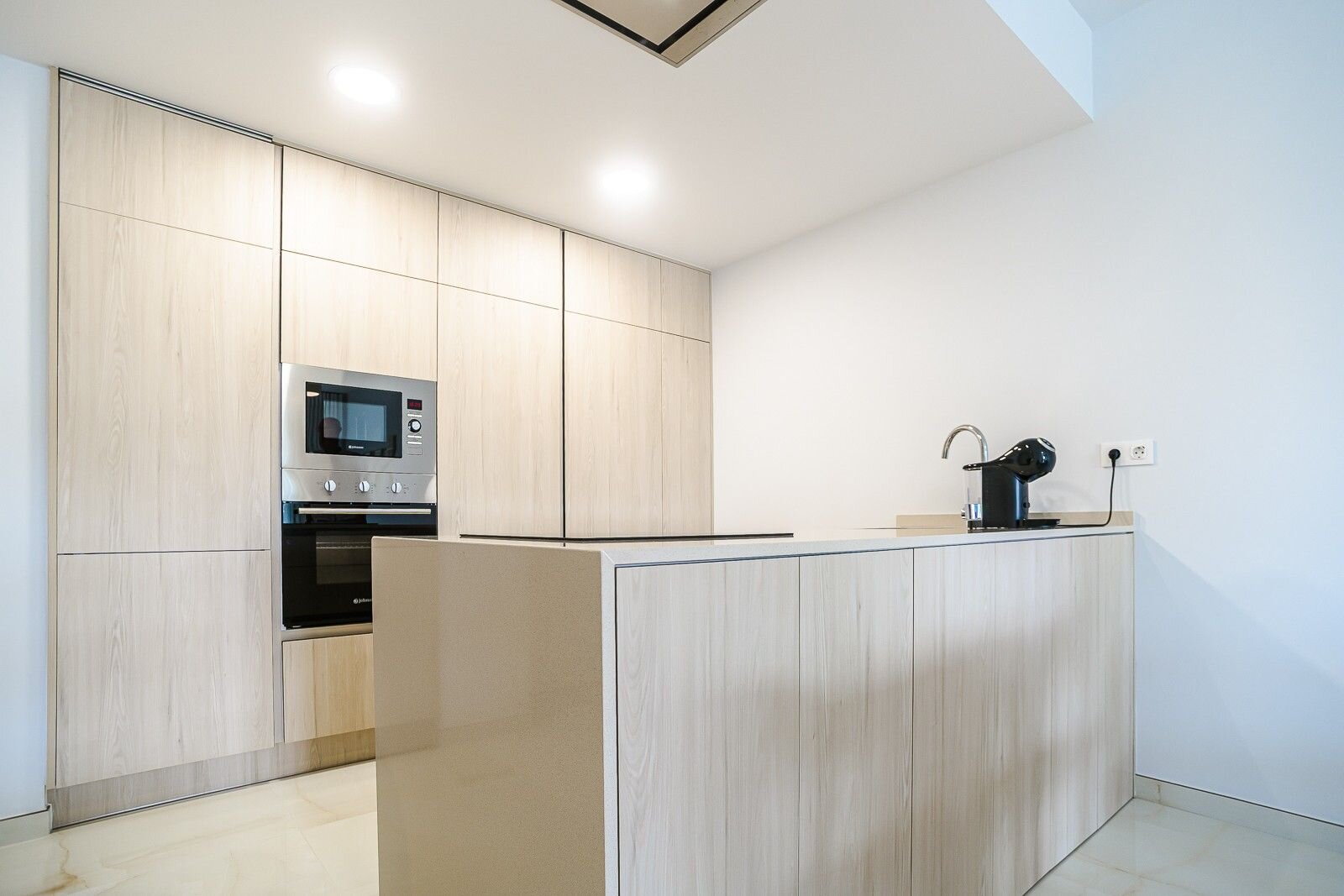 2-Bedroom Penthouse in Lomas de Cabo Roig, Orihuela Costa - Image 10