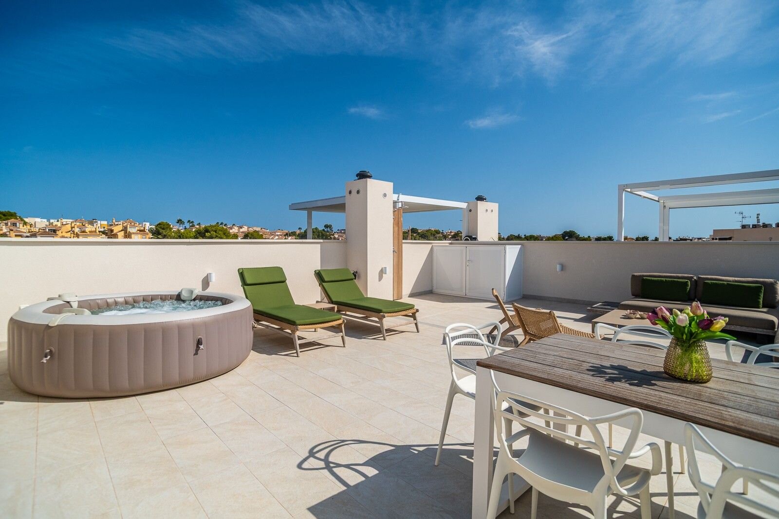 2-Bedroom Penthouse in Lomas de Cabo Roig, Orihuela Costa - Image 31