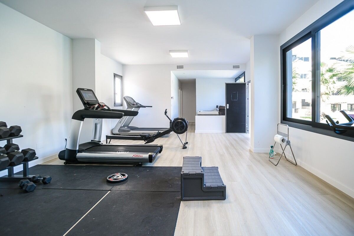 2-Bedroom Penthouse in Lomas de Cabo Roig, Orihuela Costa - Image 36