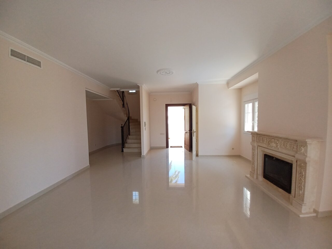 4-Bedroom Villa in Costa Blanca, Cabo Roig - Image 12