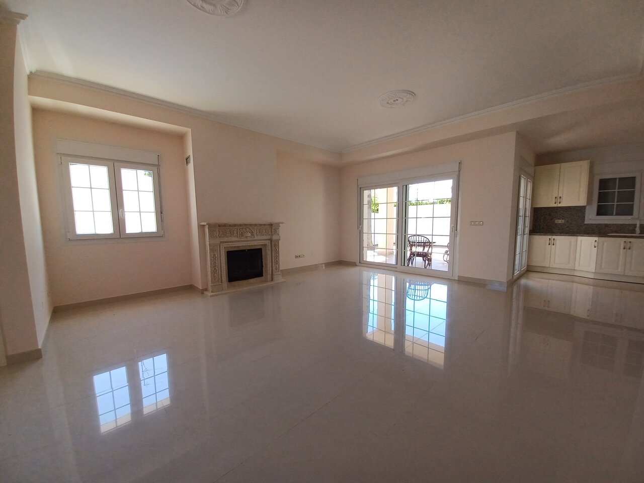 4-Bedroom Villa in Costa Blanca, Cabo Roig - Image 16
