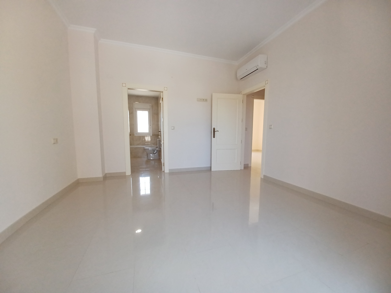 4-Bedroom Villa in Costa Blanca, Cabo Roig - Image 24