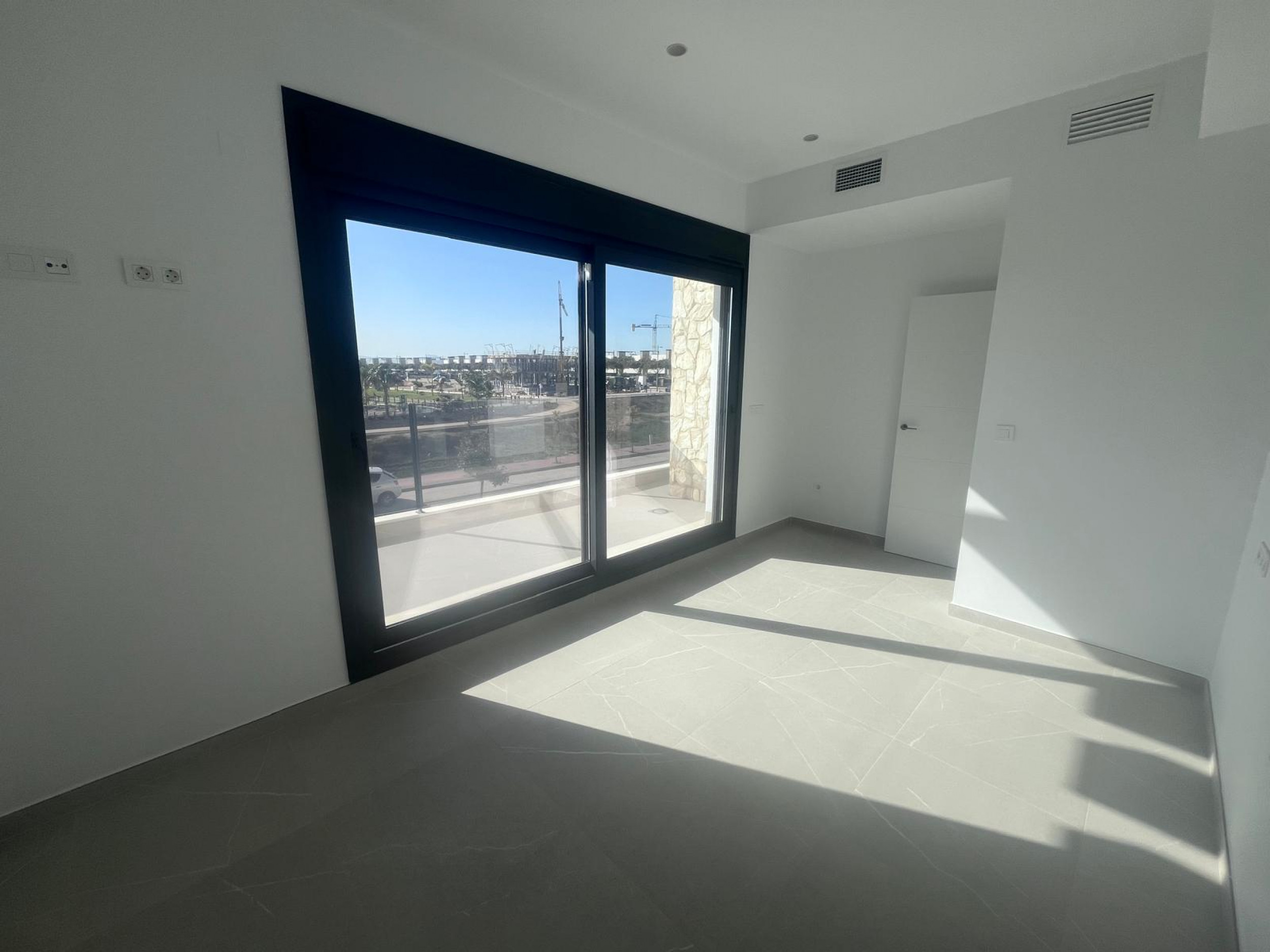 3-Bedroom Villa in Dolores de Pacheco-Santa Rosalía, Los Alcázares - Image 15