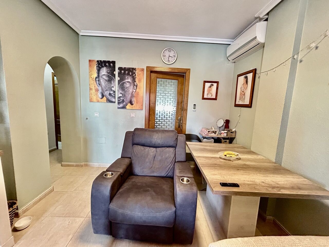 2-Bedroom Apartment in La Siesta, Torrevieja - Image 14