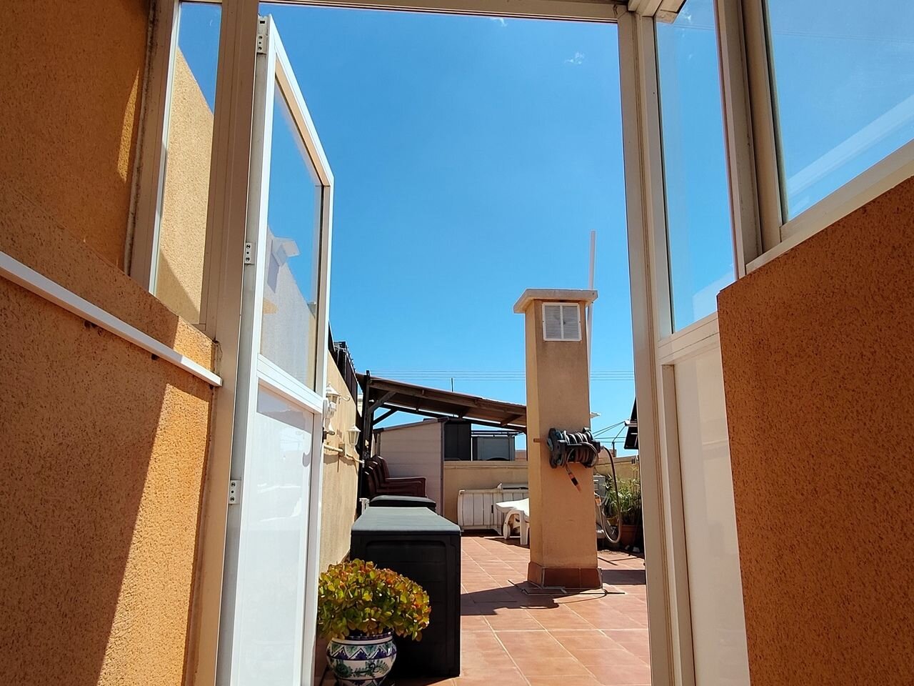 2-Bedroom Apartment in La Siesta, Torrevieja - Image 28