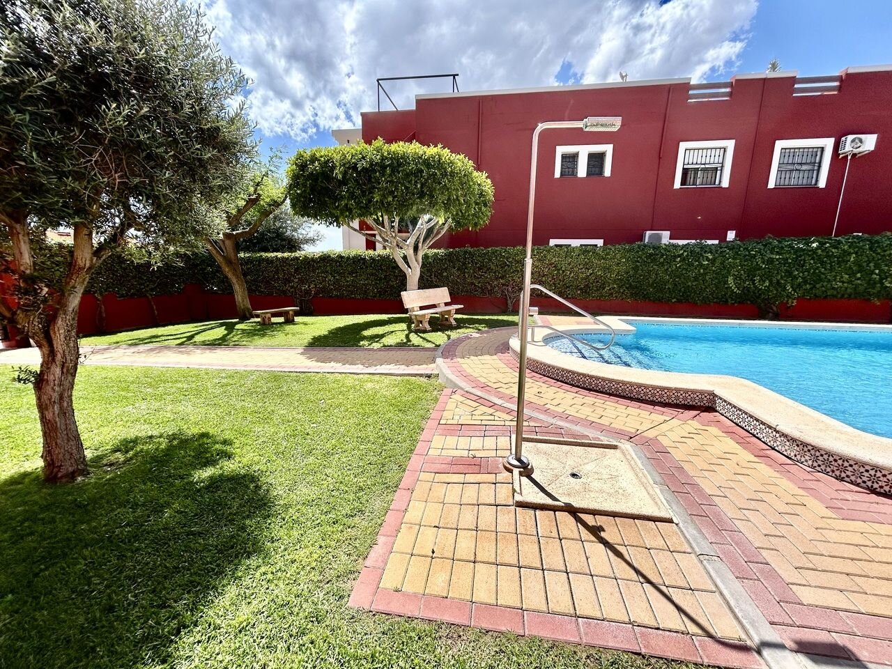 2-Bedroom Apartment in La Siesta, Torrevieja - Image 37