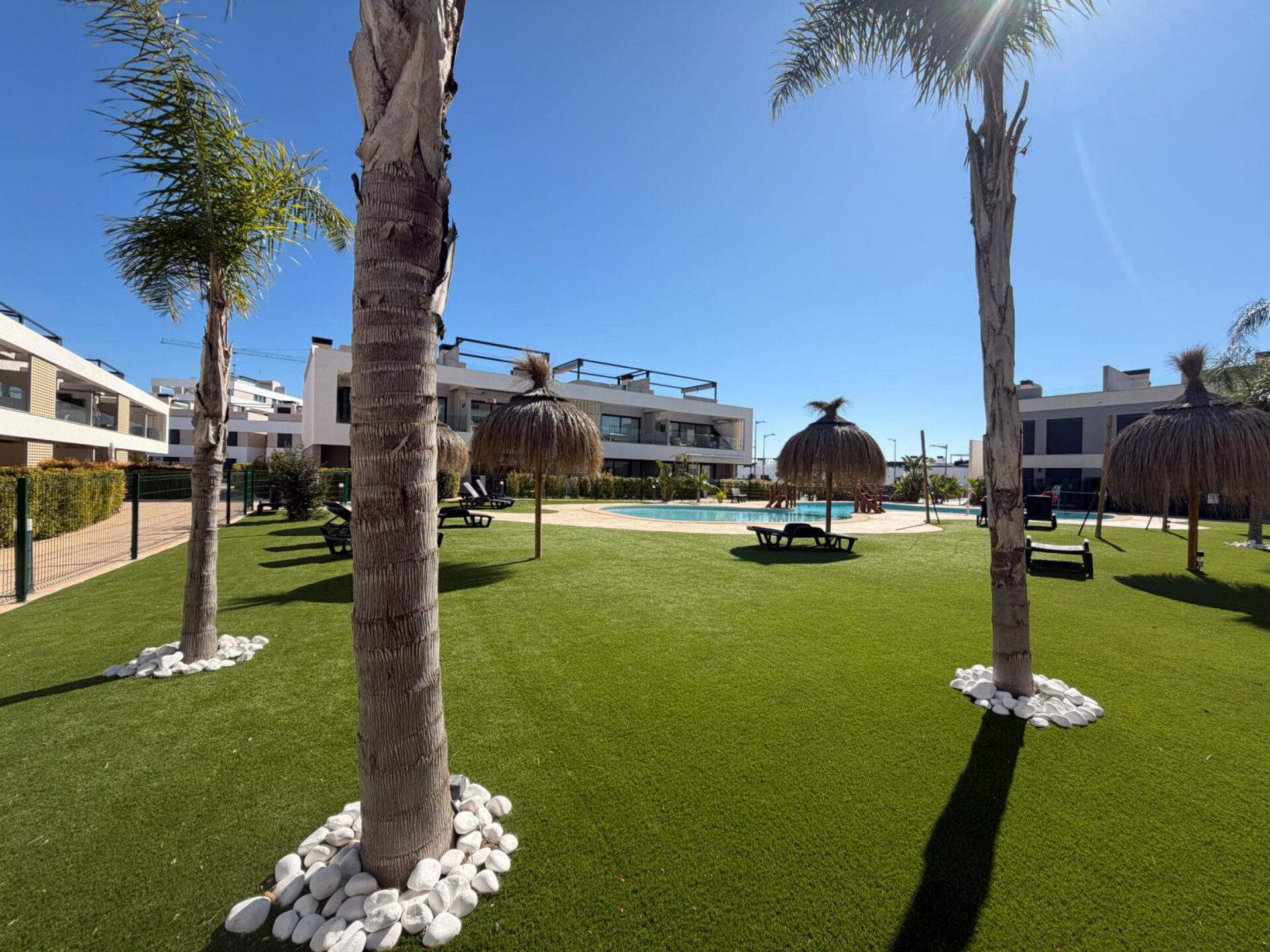 2-Bedroom Apartment in Los Alcázares - Image 15