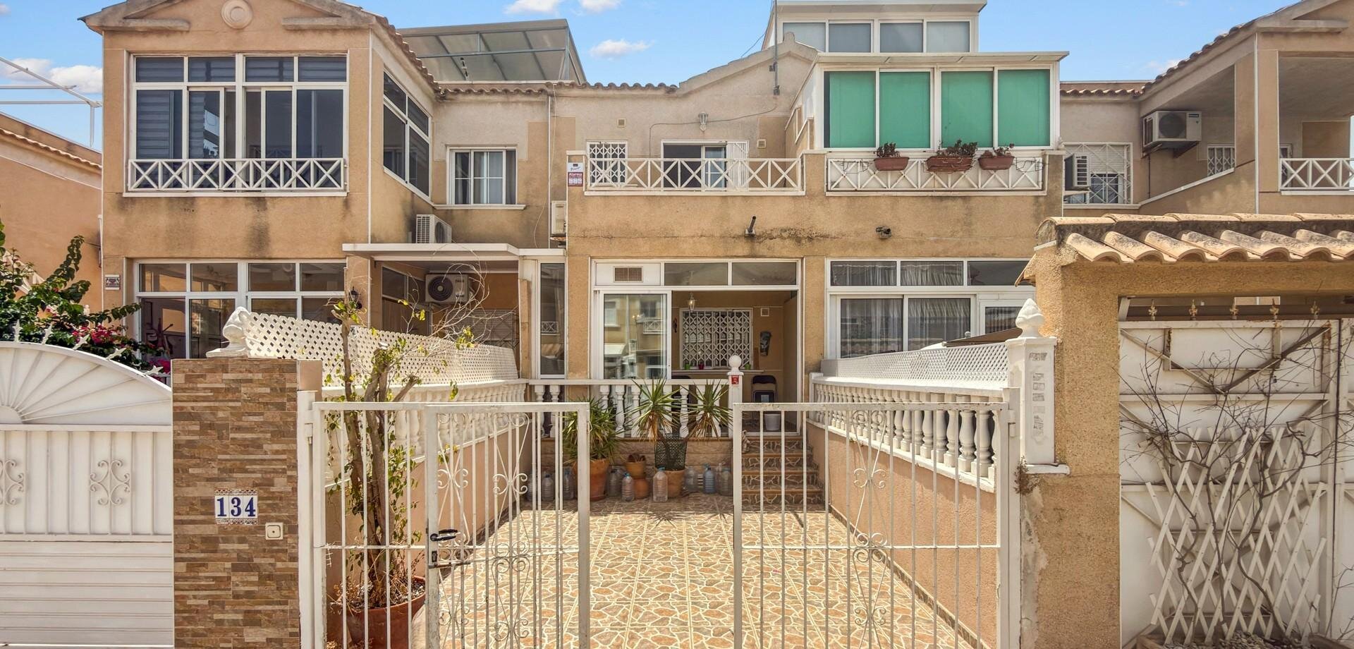 2-Bedroom House in Centro, Torrevieja - Image 1