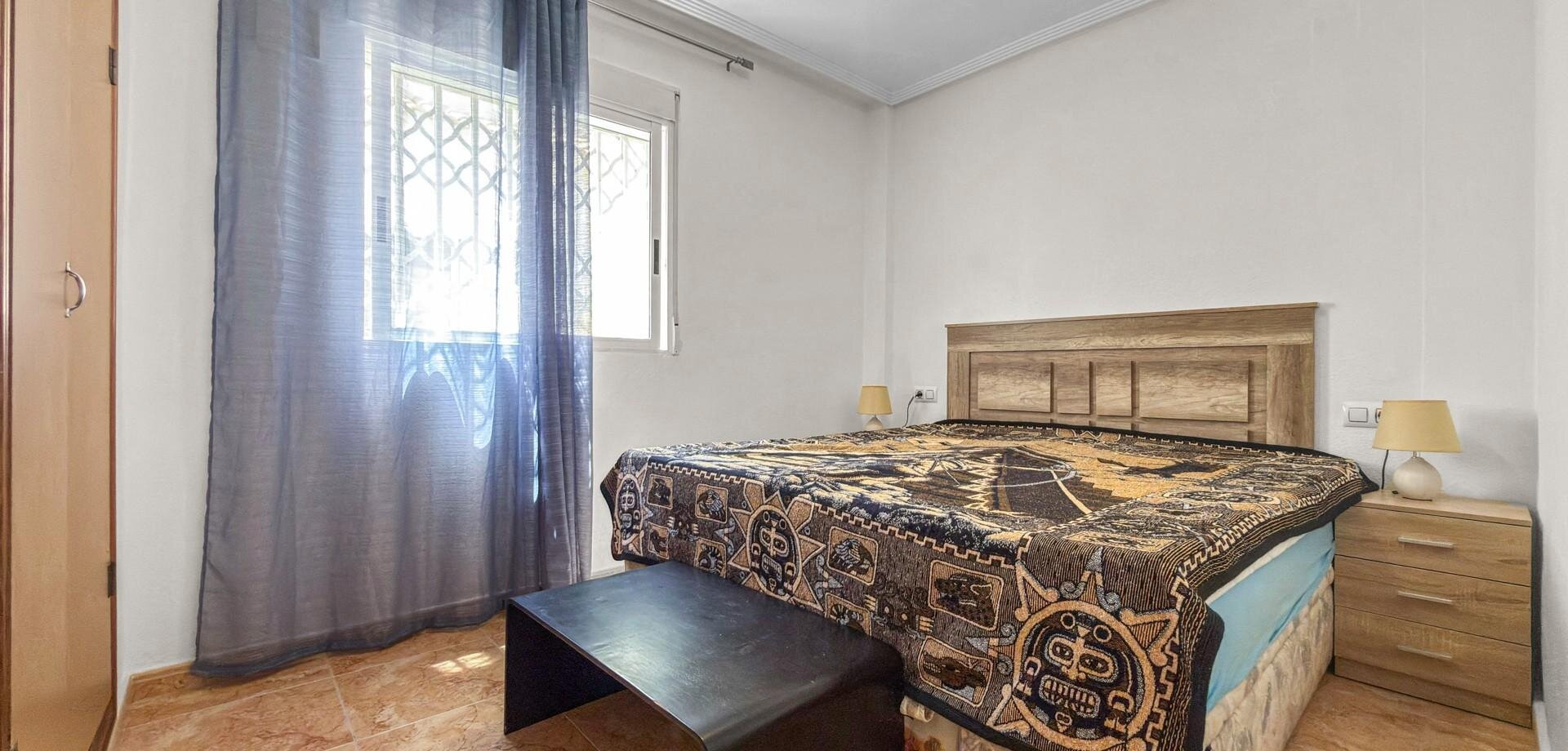 2-Bedroom House in Centro, Torrevieja - Image 15