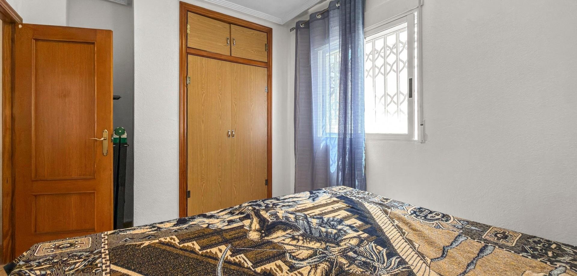 2-Bedroom House in Centro, Torrevieja - Image 16