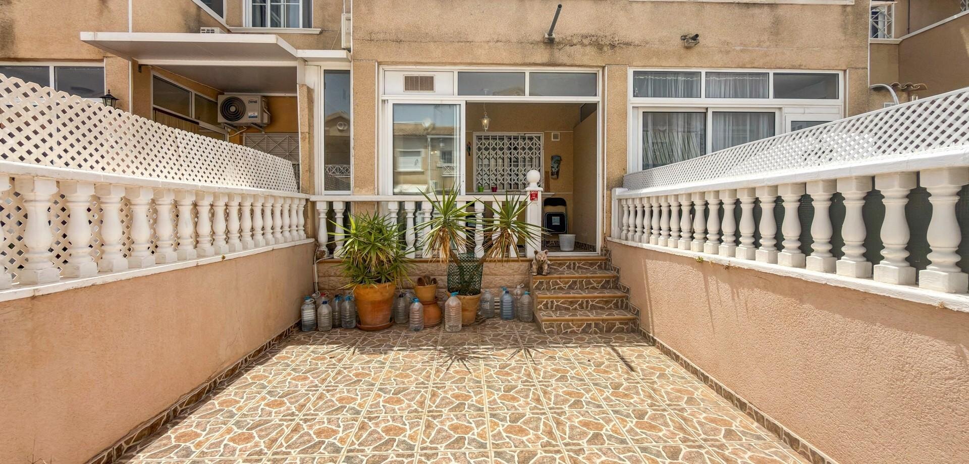 2-Bedroom House in Centro, Torrevieja - Image 7