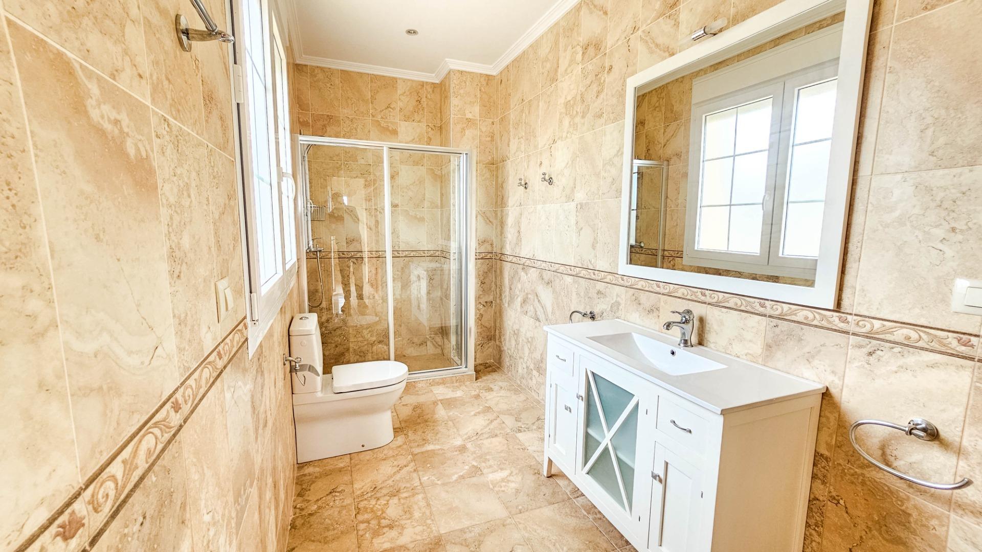 7-Bedroom Villa in Cabo Roig - Image 14