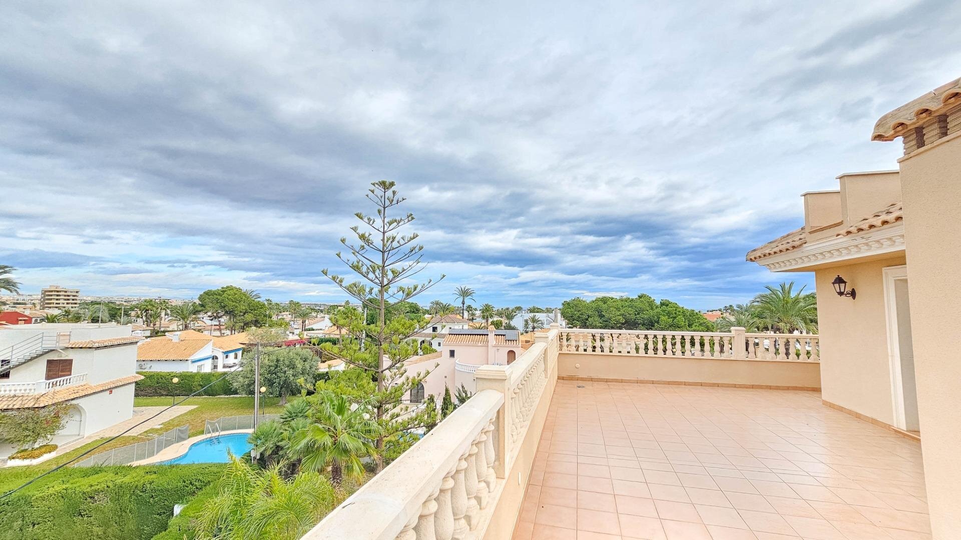 7-Bedroom Villa in Cabo Roig, Cabo Roig - Image 37
