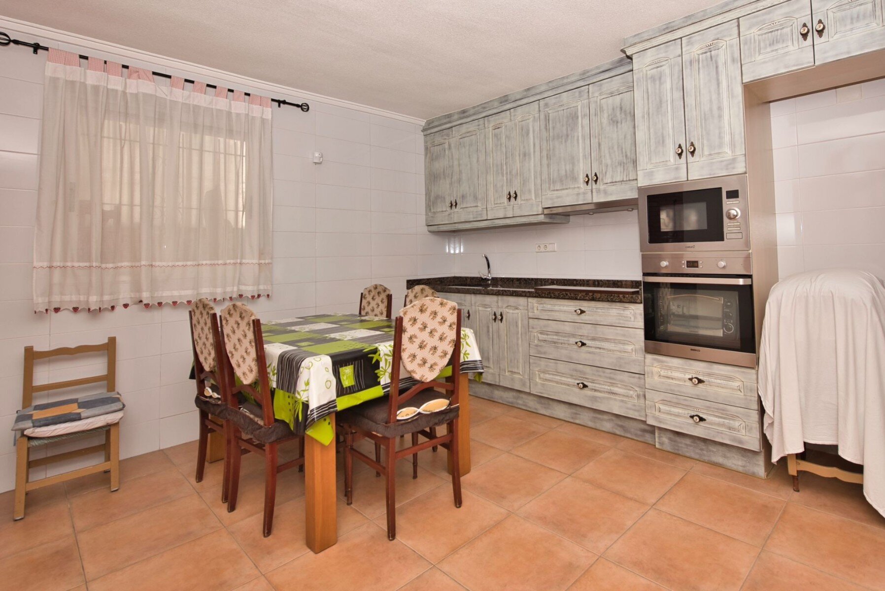 3-Bedroom Villa in Benijofar - Image 3