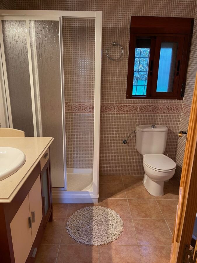 3-Bedroom House in Lomas de Cabo Roig, Orihuela Costa - Image 9