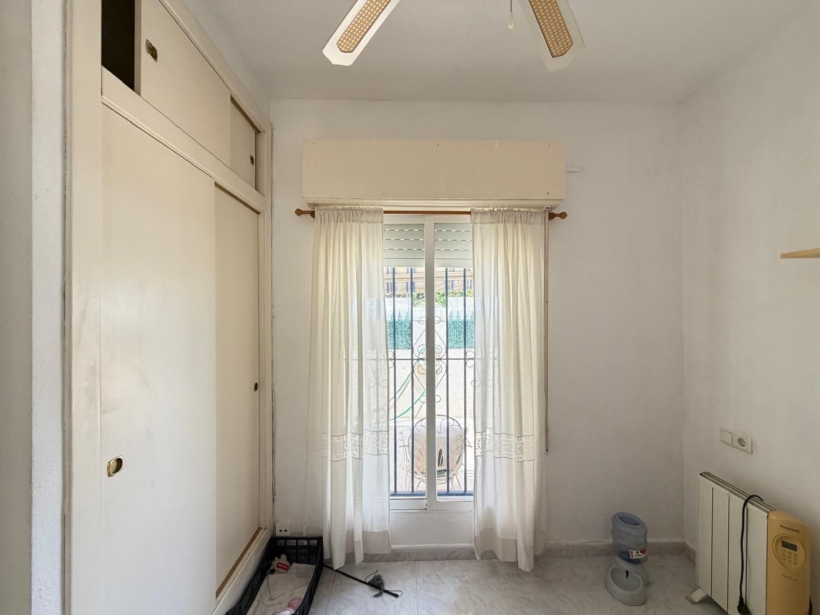 2-Bedroom House in Carrefour, Torrevieja - Image 13