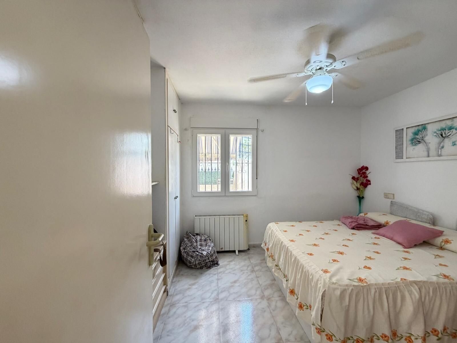 2-Bedroom House in Carrefour, Torrevieja - Image 25