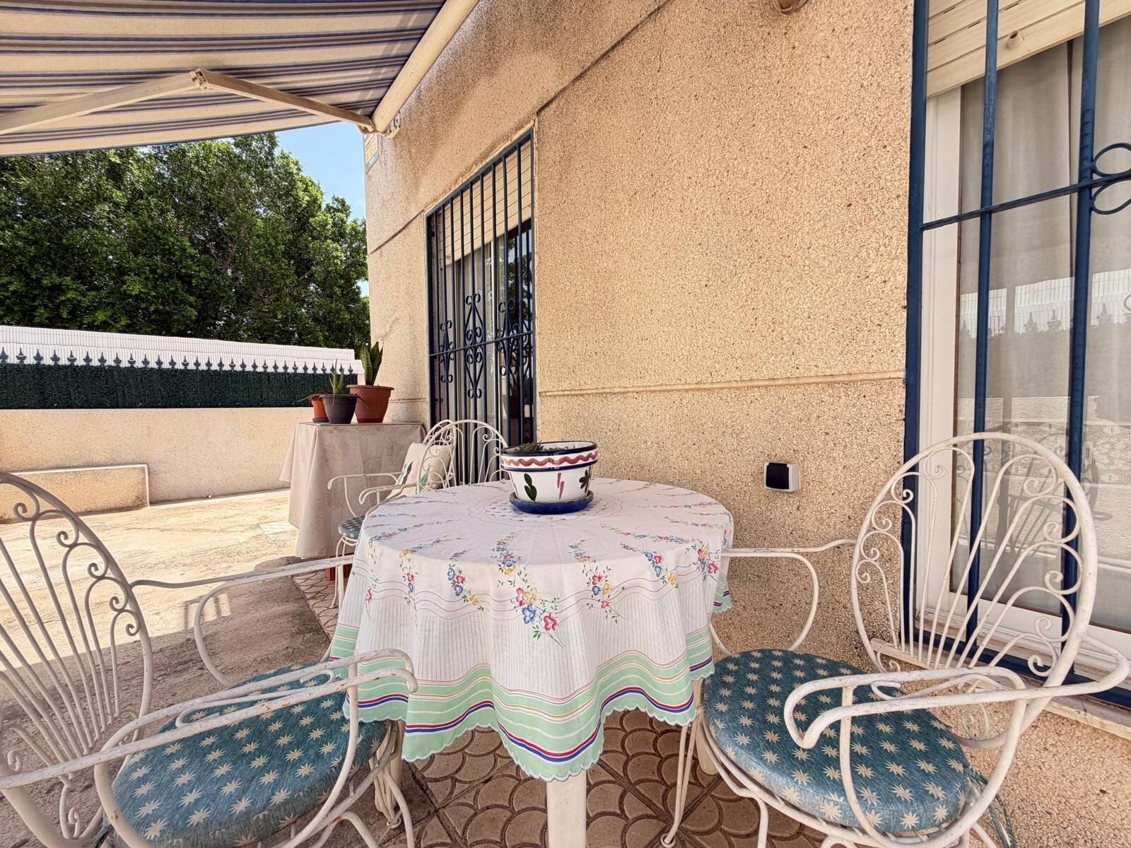 2-Bedroom House in Carrefour, Torrevieja - Image 34
