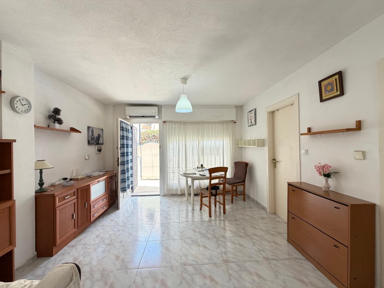 2-Bedroom House in Carrefour, Torrevieja - Image 8