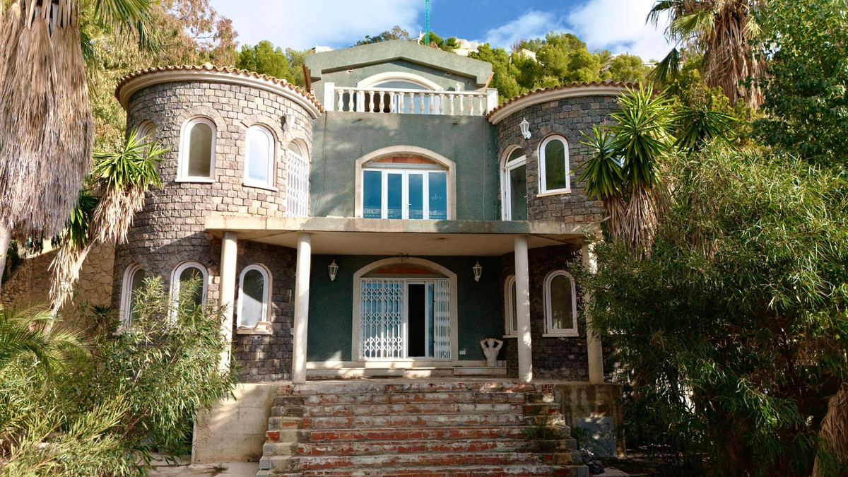 4-Bedroom Detached House in  Altea | Sunny Casas - Costa ... - Image 13