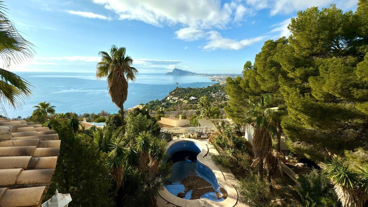 4-Bedroom Detached House in  Altea | Sunny Casas - Costa ... - Image 19