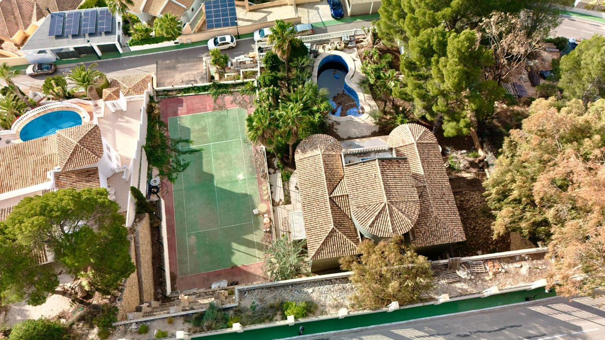 4-Bedroom Detached House in  Altea | Sunny Casas - Costa ... - Image 6