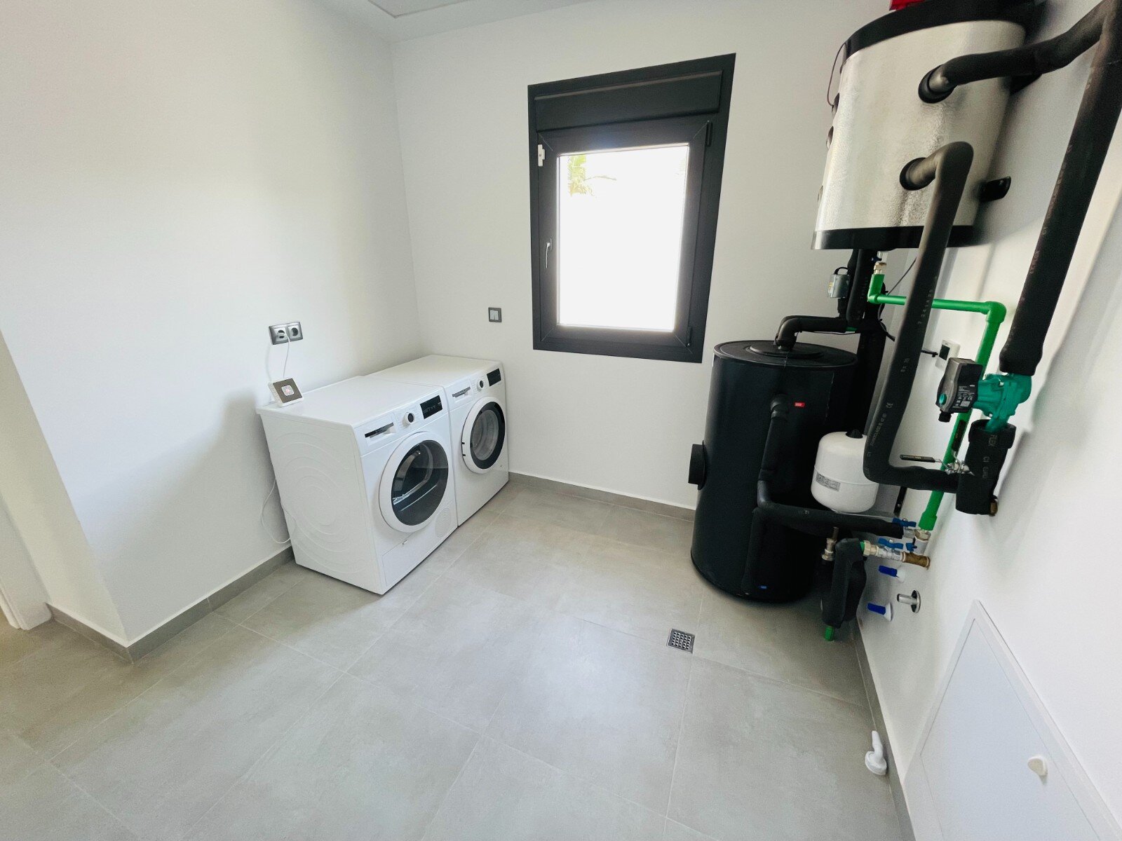 5-Bedroom Detached House in Torrevieja - Image 8