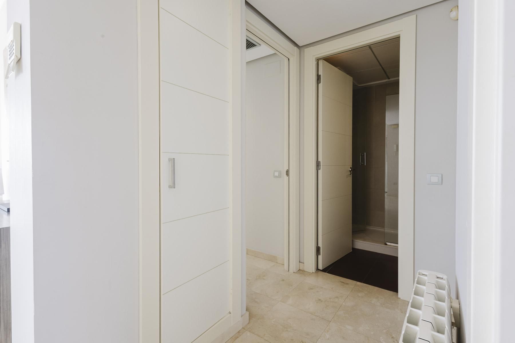 2-Bedroom Penthouse in Las Colinas Golf, Orihuela - Image 13