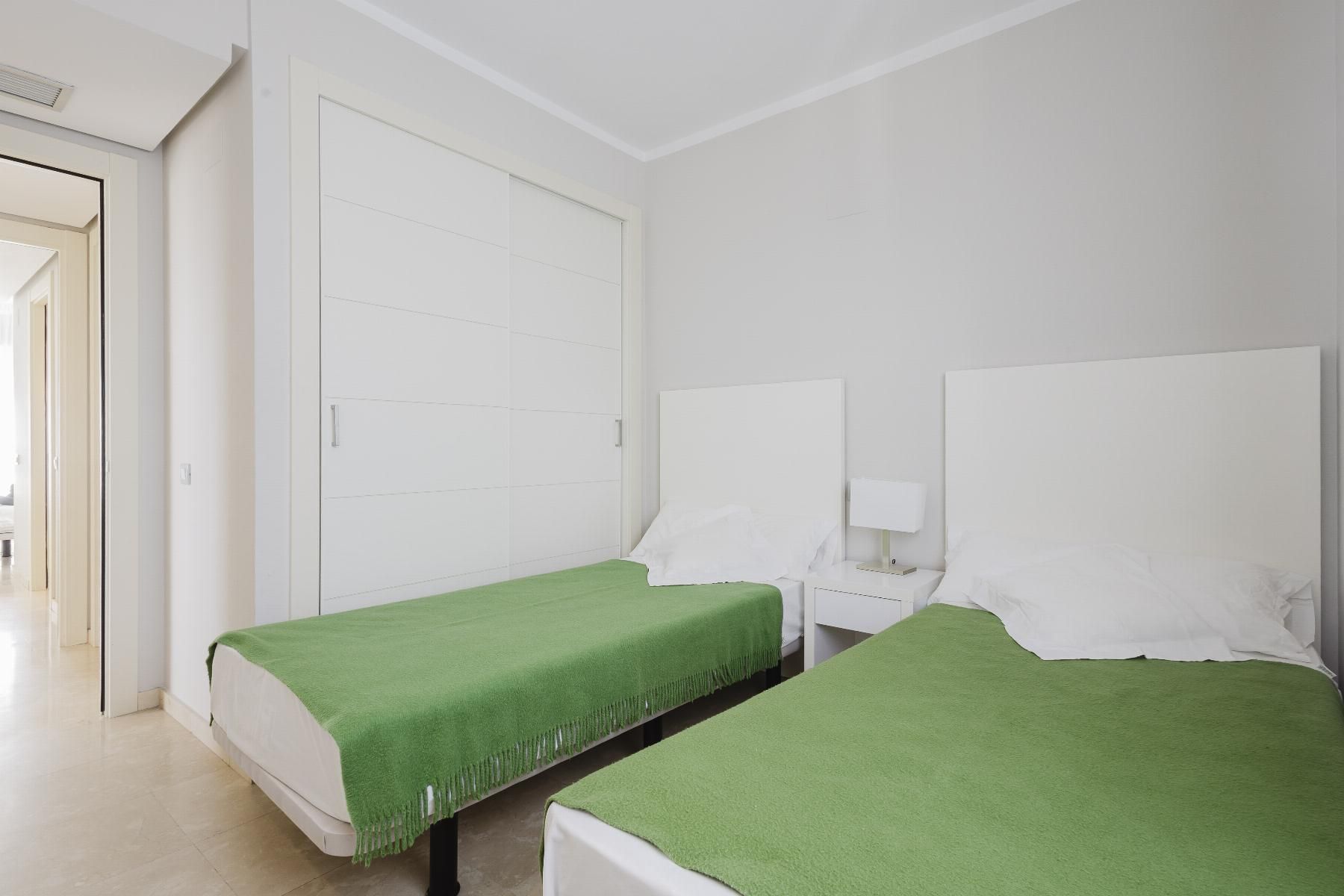 2-Bedroom Penthouse in Las Colinas Golf, Orihuela - Image 17