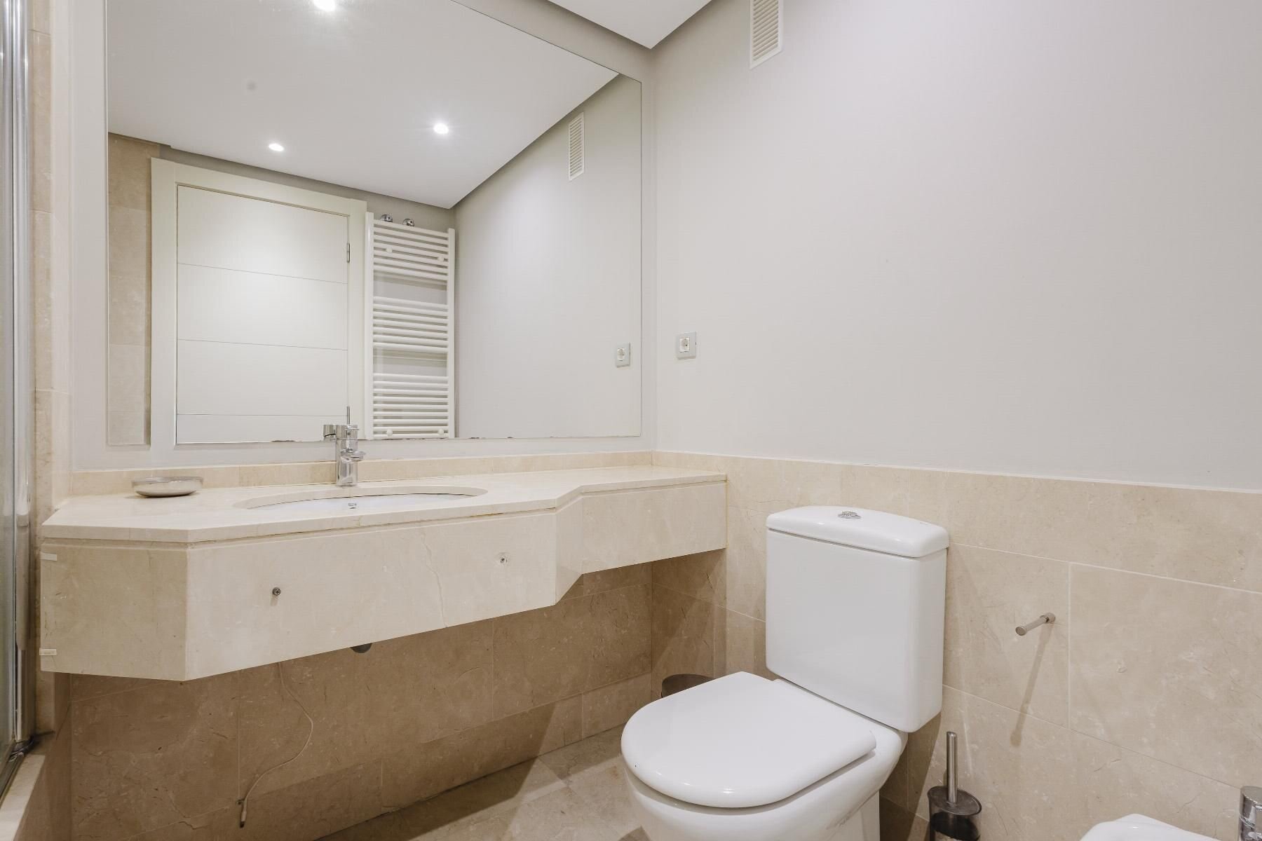 2-Bedroom Penthouse in Las Colinas Golf, Orihuela - Image 22