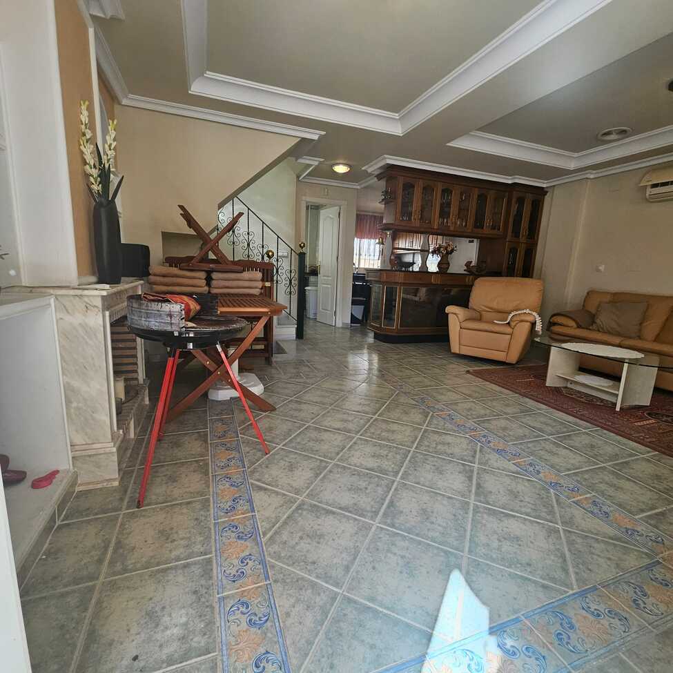 3-Bedroom Villa in Guardamar del Segura | Sunny Casas - ... - Image 21