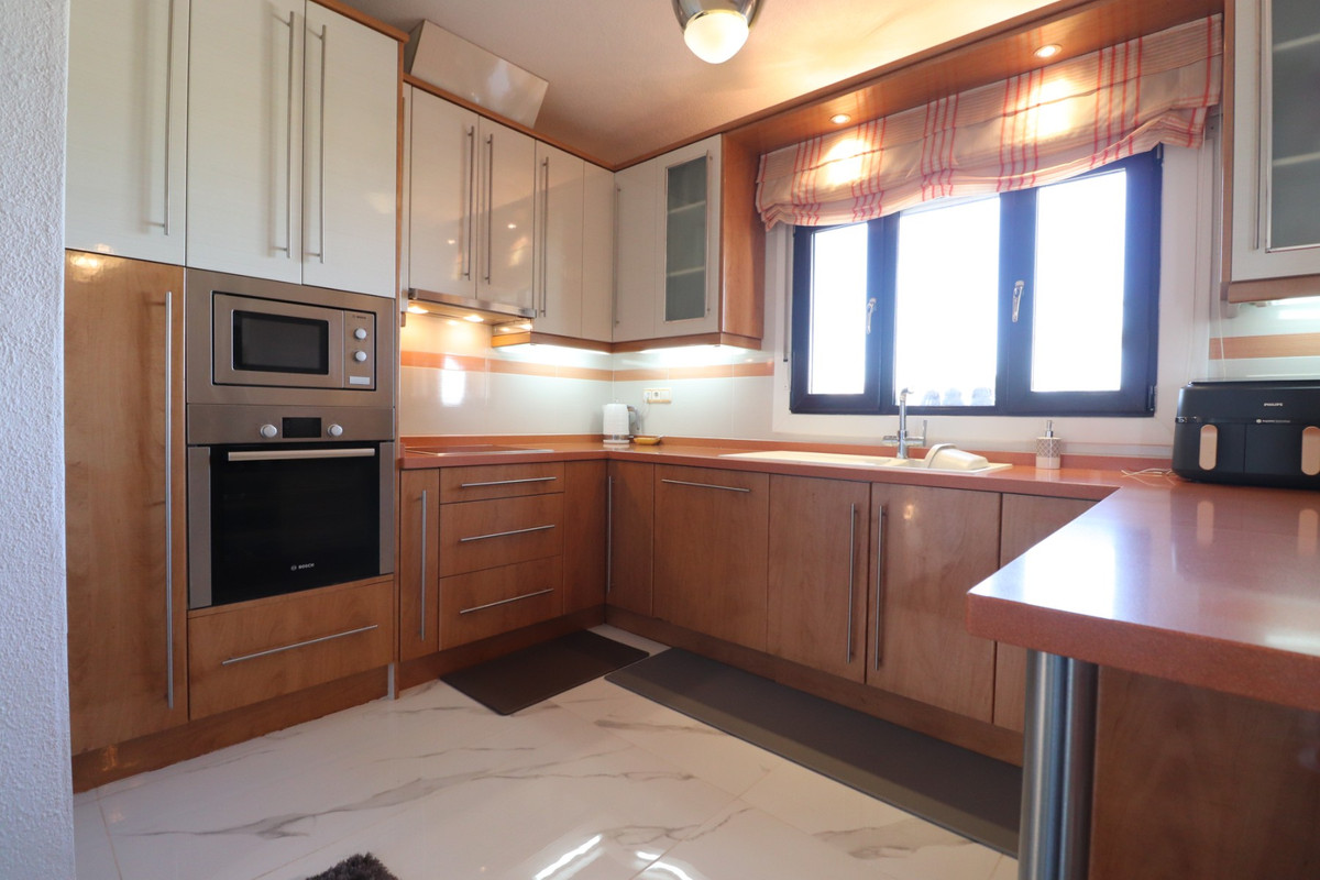 5-Bedroom Detached House in Algorfa | Sunny Casas - Cost... - Image 12