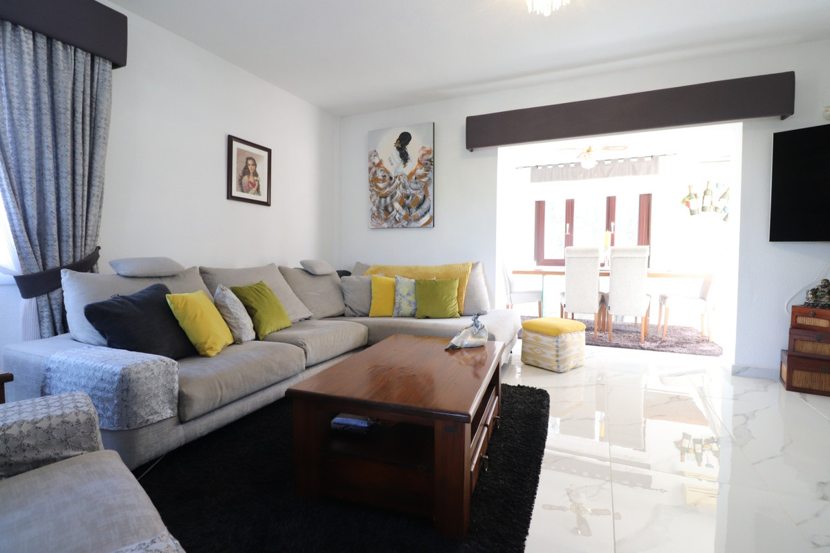 5-Bedroom Detached House in Algorfa | Sunny Casas - Cost... - Image 13