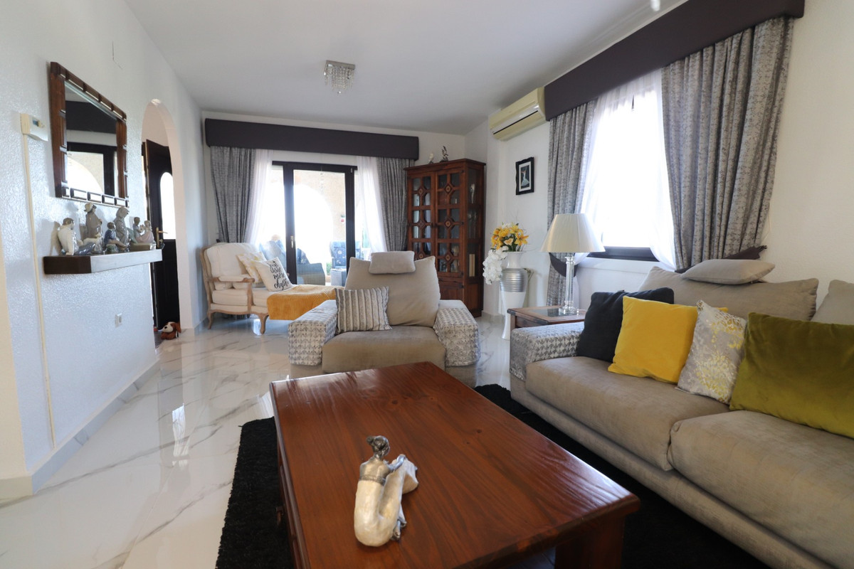 5-Bedroom Detached House in Algorfa | Sunny Casas - Cost... - Image 16