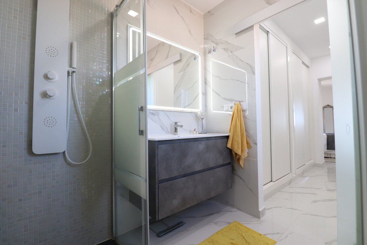 5-Bedroom Detached House in Algorfa | Sunny Casas - Cost... - Image 25